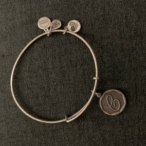 GUC Alex & Ani "C" Bracelet
